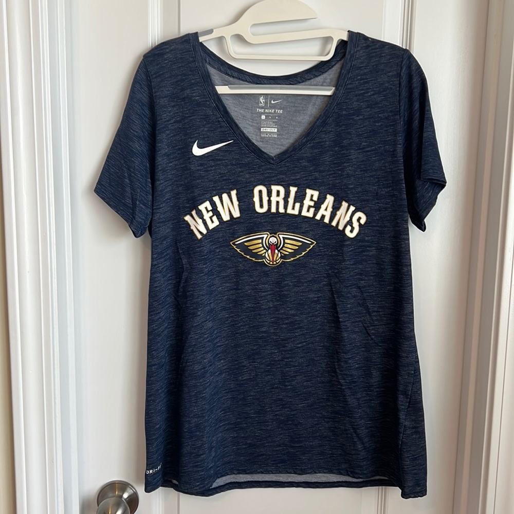 Nike V-Neck tee